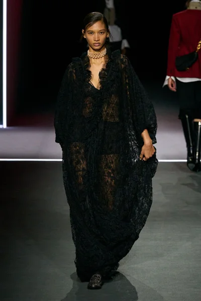 Look 22